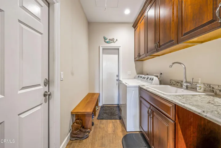 Laundry & Mud Room