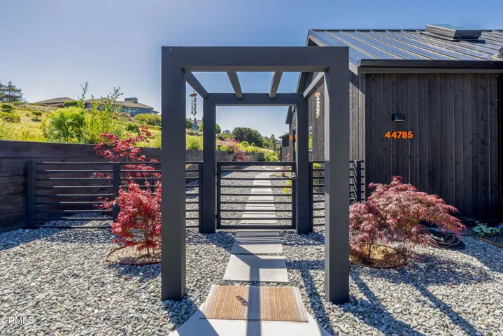 Entry Walkway