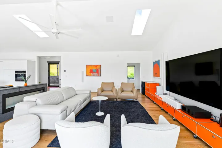 Entertainment Seating