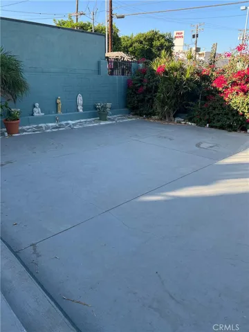 Back lot
