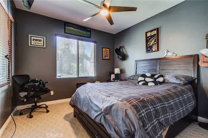 Bedroom 5
QUEEN BED SIZE