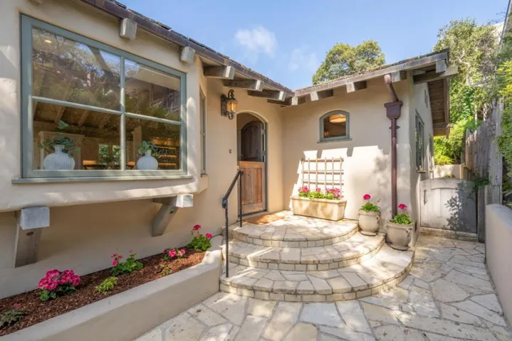 3se Of 4th Avenue, Carmel, California 93921