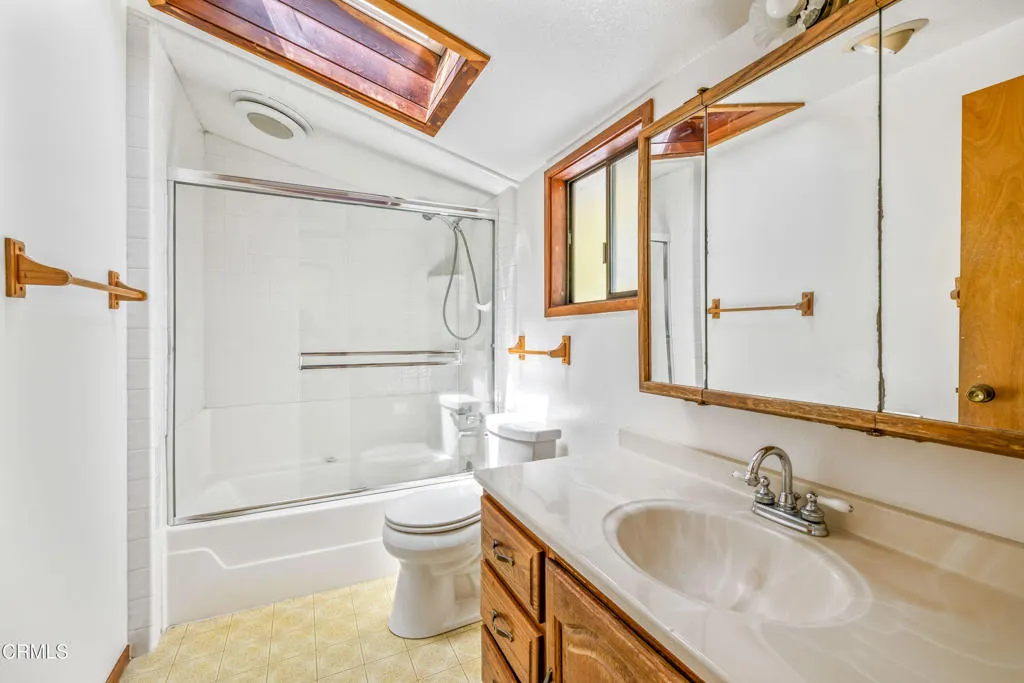 Upstairs Bathroom