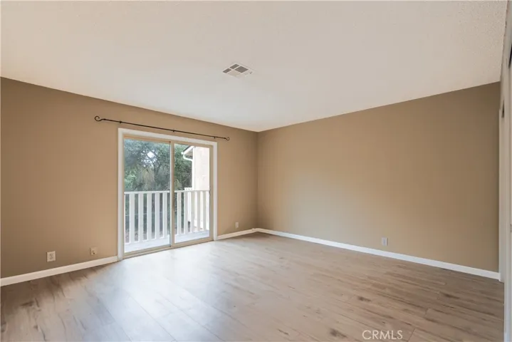 149 Flag Way, Paso Robles, California 93446
