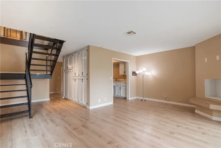 149 Flag Way, Paso Robles, California 93446