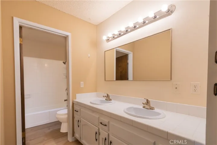 149 Flag Way, Paso Robles, California 93446