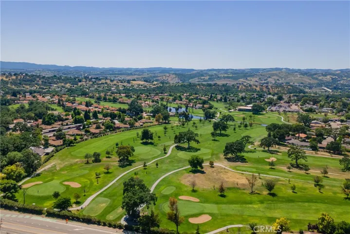 149 Flag Way, Paso Robles, California 93446