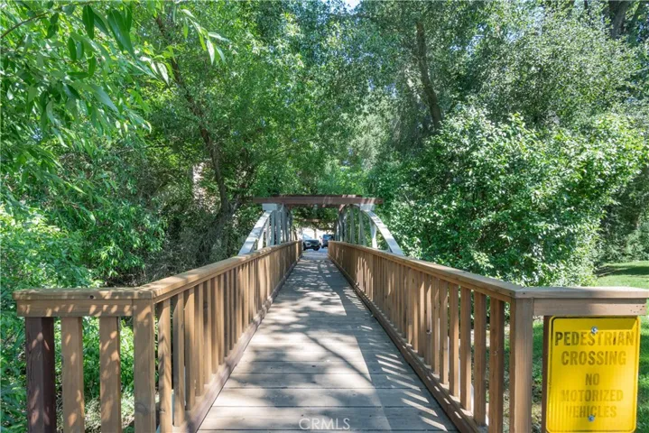 149 Flag Way, Paso Robles, California 93446