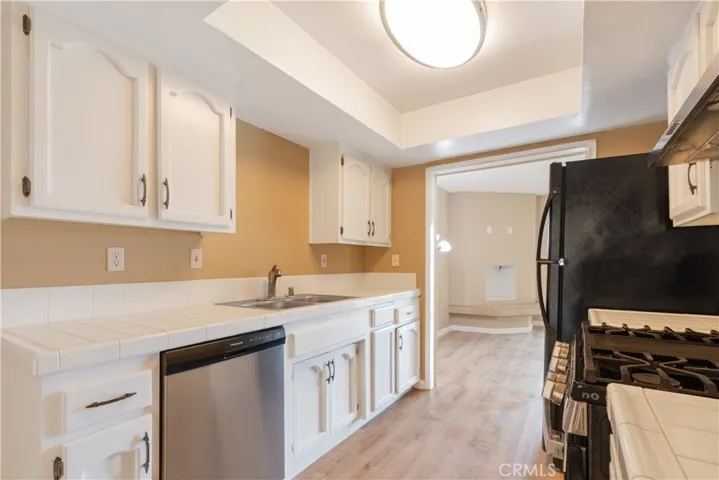 149 Flag Way, Paso Robles, California 93446