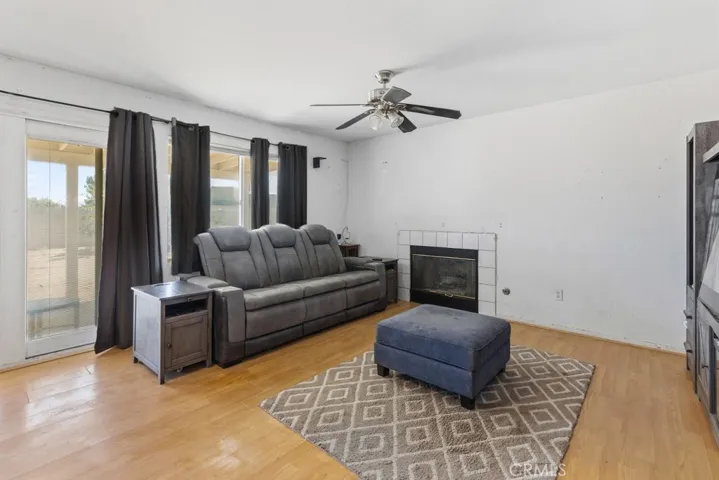 14485 Fontaine Way, Victorville, California 92394