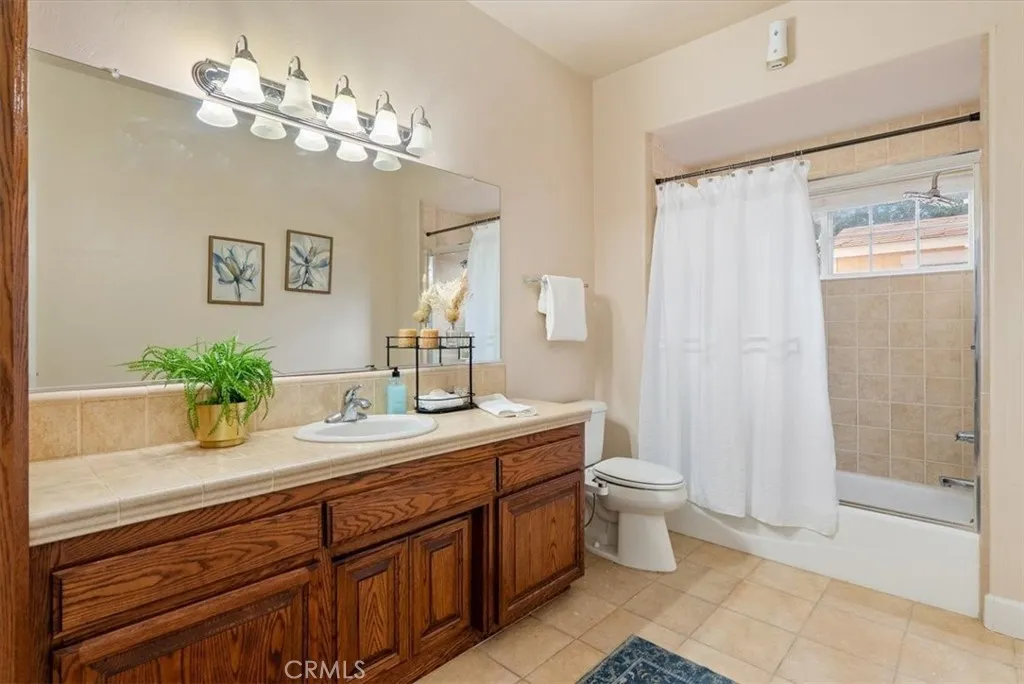 Main Floor Bathroom