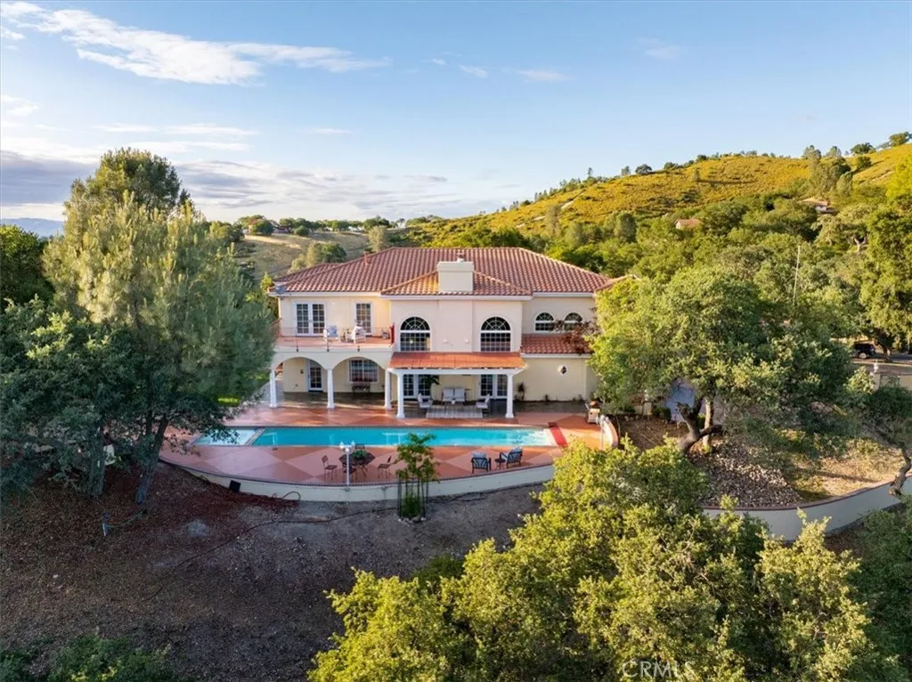 Hilltop Estate
