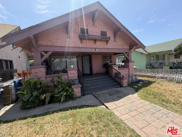 1140 W 51st Place, Los Angeles, California 90037