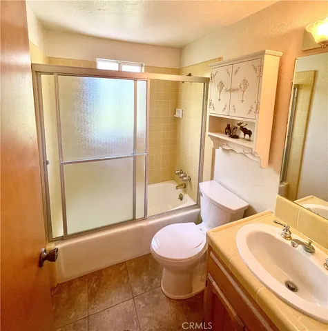 Full Primary Bathroom
