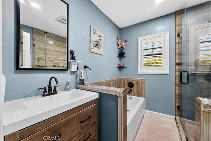 Main House Bathroom