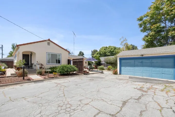 935 Di Giulio Court, Santa Clara, California 95050