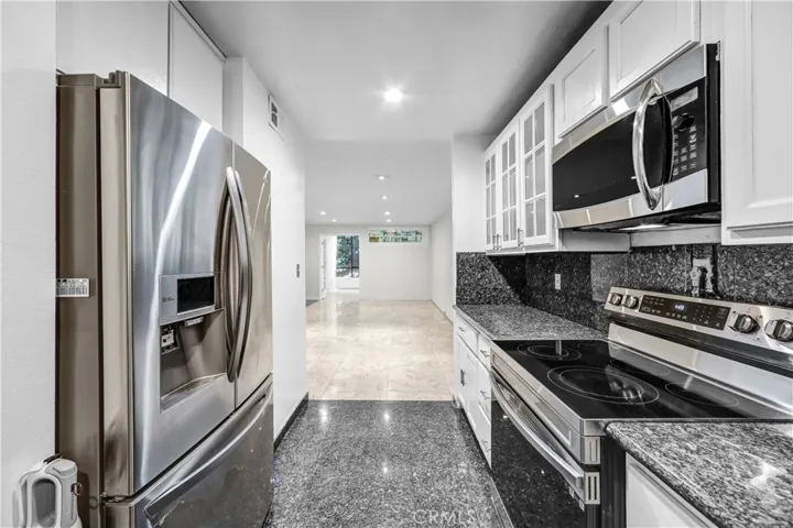 1900 Vine Street 212, Los Angeles, California 90068