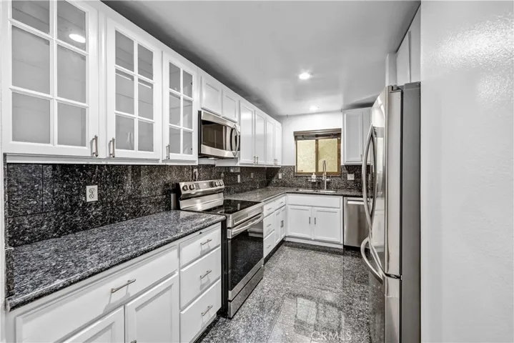 1900 Vine Street 212, Los Angeles, California 90068