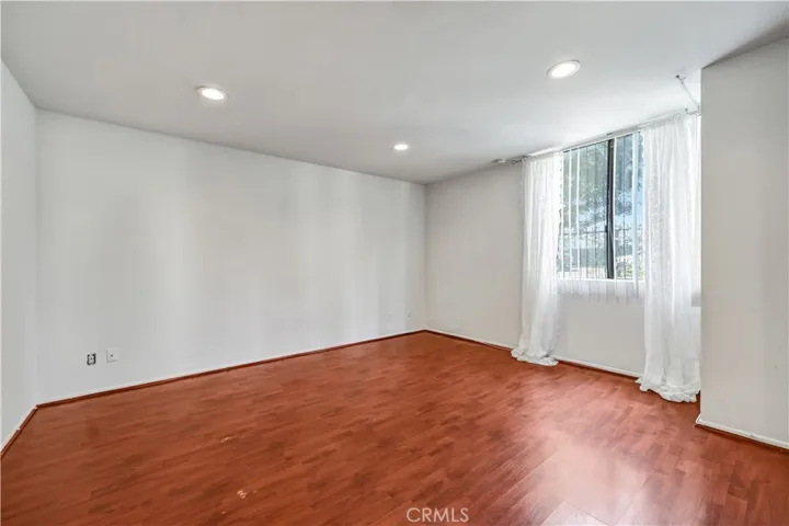 1900 Vine Street 212, Los Angeles, California 90068