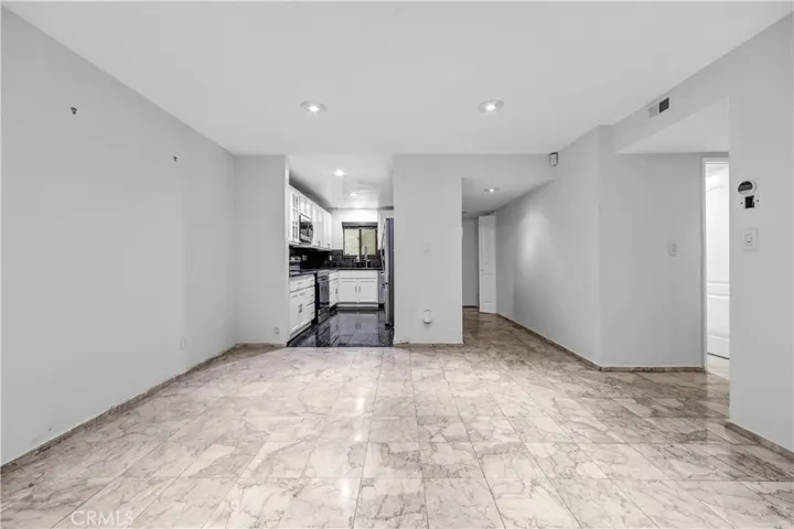1900 Vine Street 212, Los Angeles, California 90068