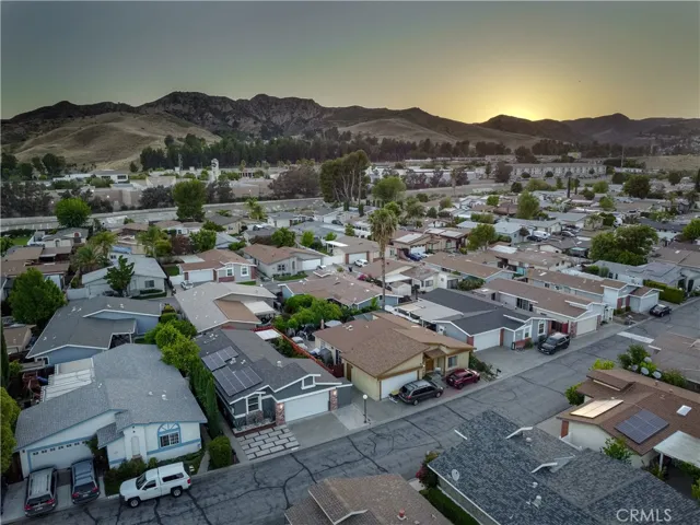 31919 Cinnabar, Castaic, California 91384