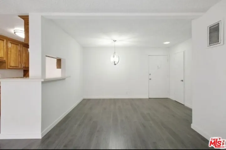 855 Victor Avenue 210, Inglewood, California 90302
