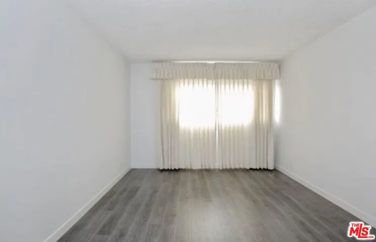 855 Victor Avenue 210, Inglewood, California 90302