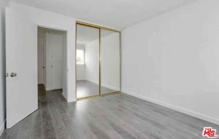 855 Victor Avenue 210, Inglewood, California 90302