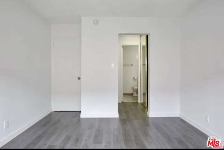 855 Victor Avenue 210, Inglewood, California 90302