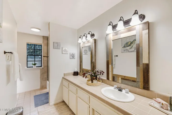 Bathroom Upstairs