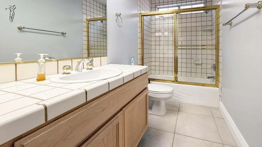 78835 Lowe Dr - Bathroom 3