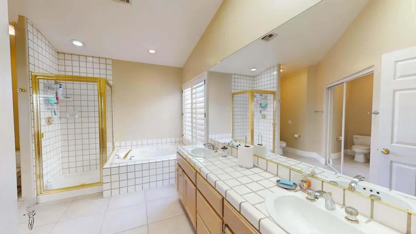 78835 Lowe Dr - Primary Bathroom