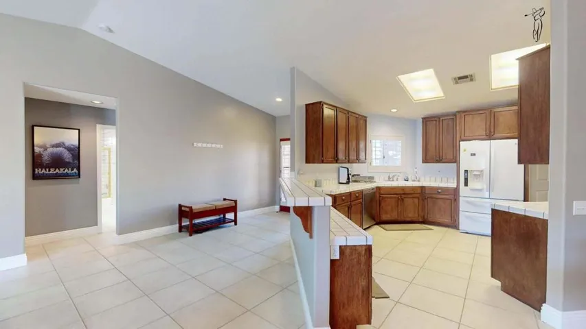 78835 Lowe Dr - Kitchen