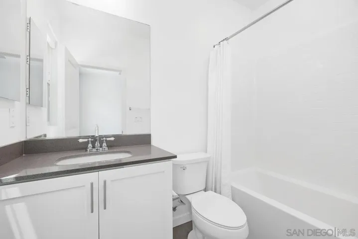 170 Diamante Rd, San Marcos, California 92078