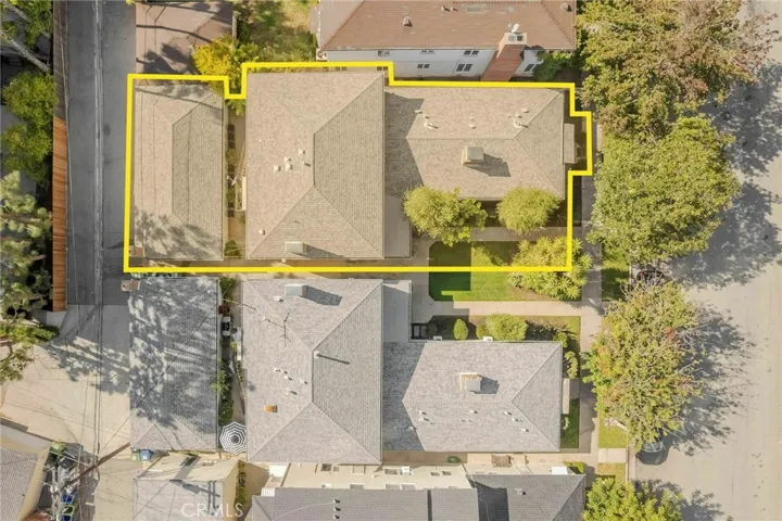10372 Ashton Avenue, Los Angeles, California 90024