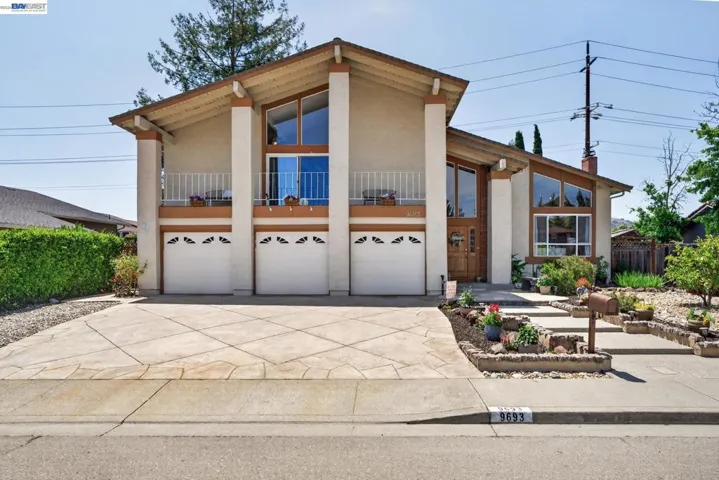 9693 Thunderbird Drive, San Ramon, California 94583-2936