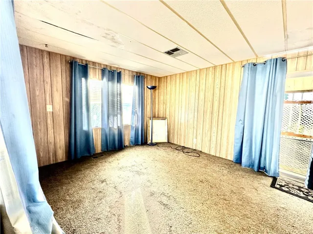 Right corner of living room