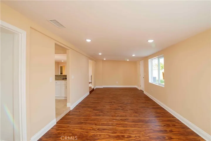 22336 Saticoy, Canoga Park, California 91303