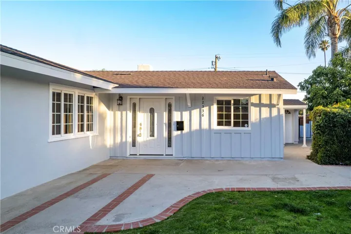 22336 Saticoy, Canoga Park, California 91303