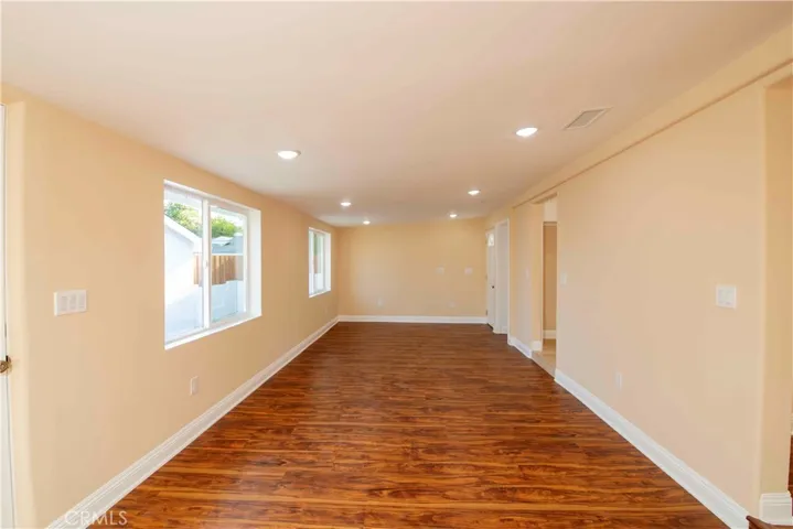 22336 Saticoy, Canoga Park, California 91303