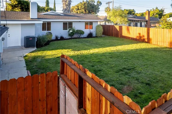 22336 Saticoy, Canoga Park, California 91303