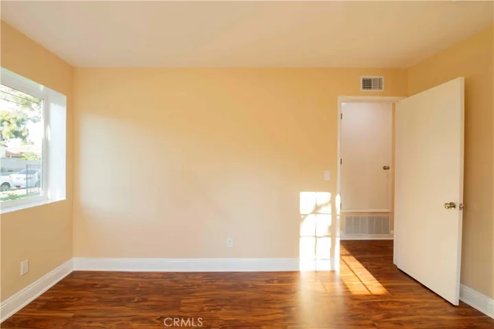 22336 Saticoy, Canoga Park, California 91303