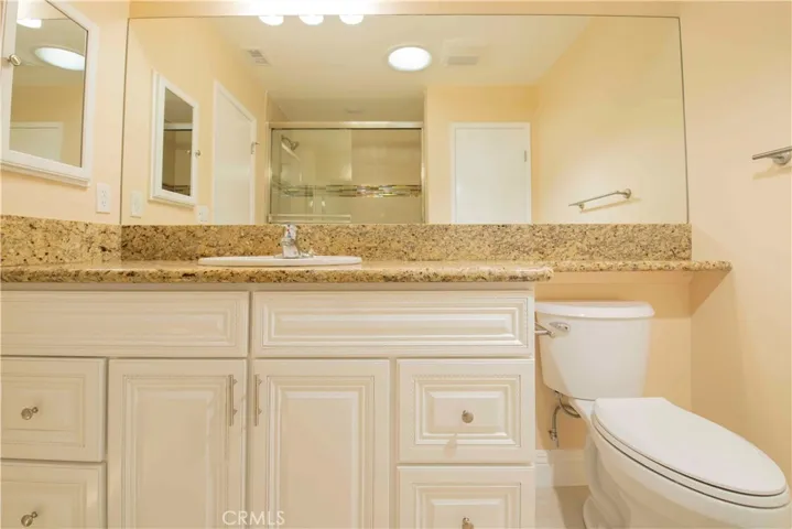 22336 Saticoy, Canoga Park, California 91303