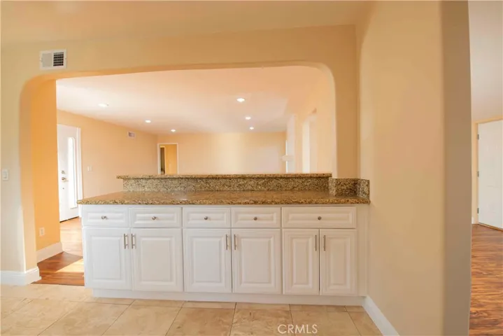 22336 Saticoy, Canoga Park, California 91303