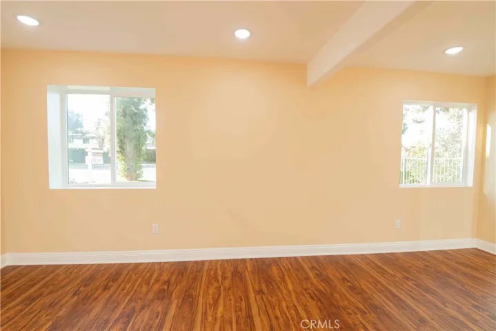 22336 Saticoy, Canoga Park, California 91303