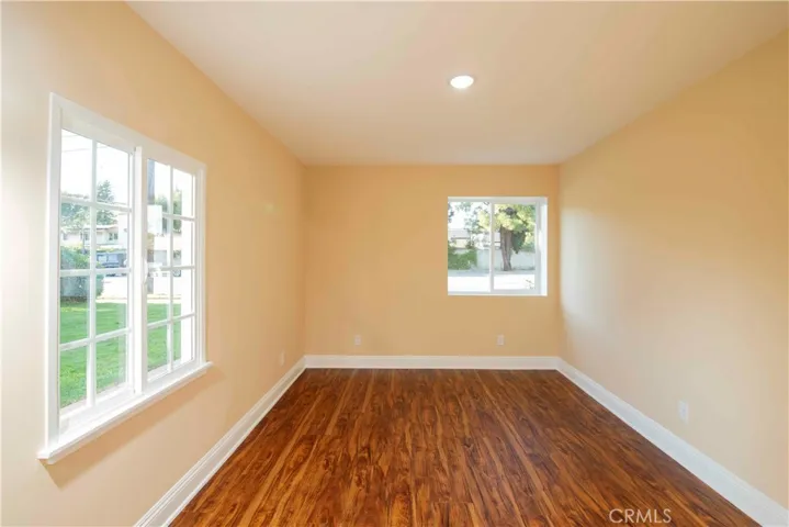 22336 Saticoy, Canoga Park, California 91303
