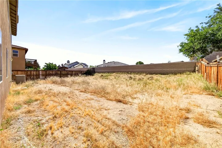 13889 Misty, Victorville, California 92392