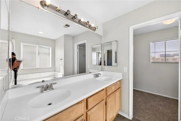 13889 Misty, Victorville, California 92392