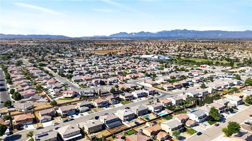 13889 Misty, Victorville, California 92392