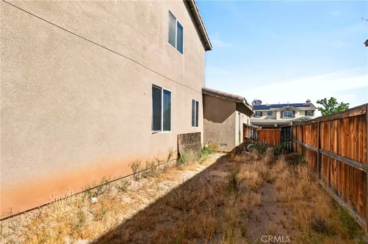 13889 Misty, Victorville, California 92392